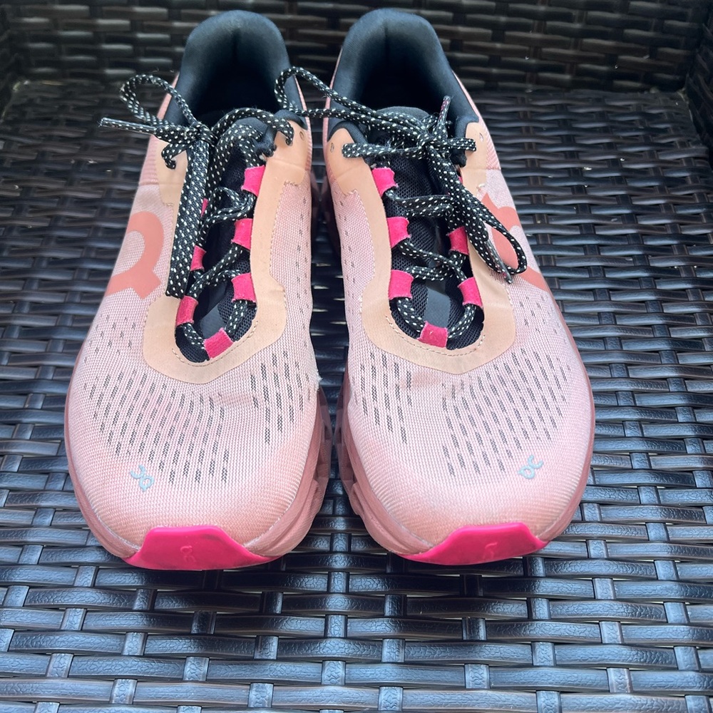 On Cloudtec Cloudrunner Women’s Pink Running Snea… - image 2